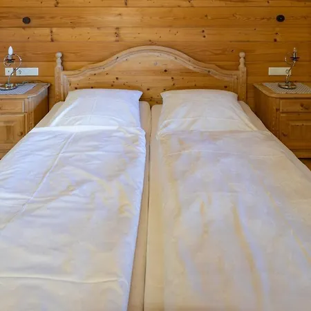 Waldhauser Hof *